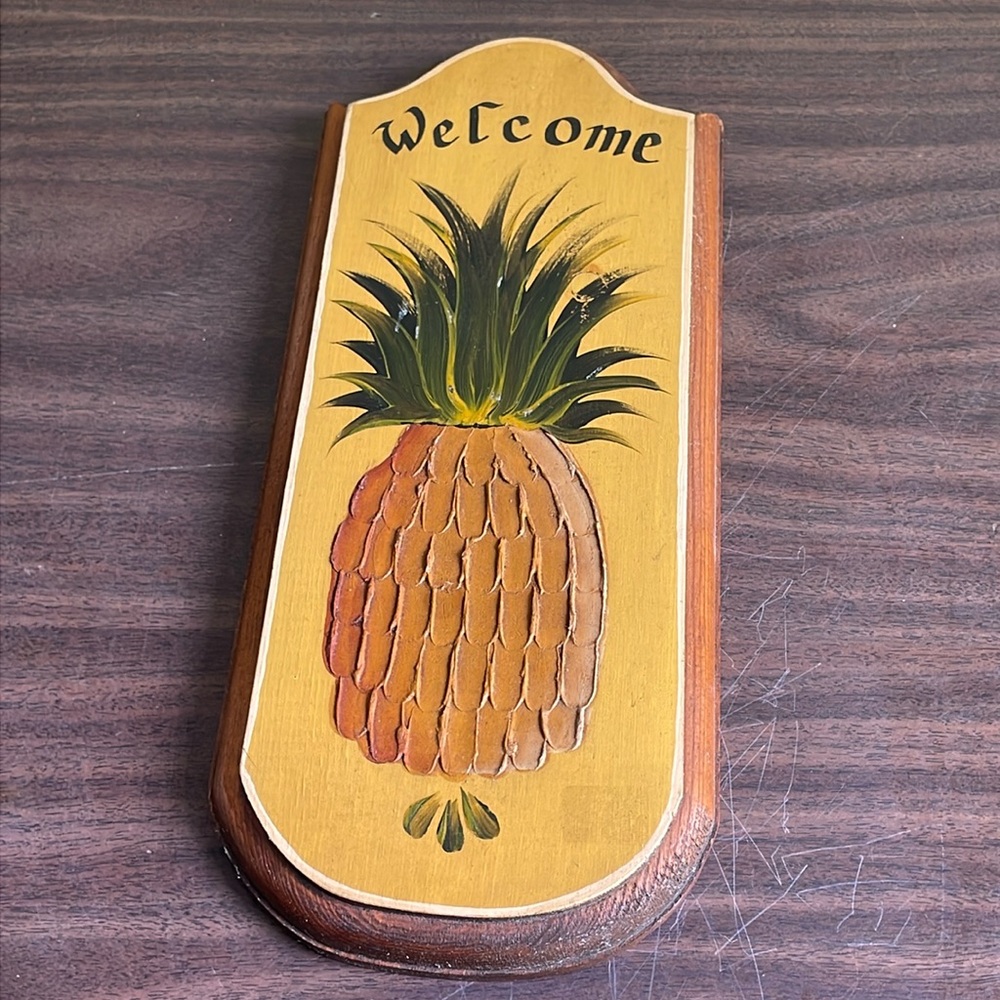 Welcome Sign Pineapple Wooden Wall Plaque Home Cabin Porch Decor Handpainted
